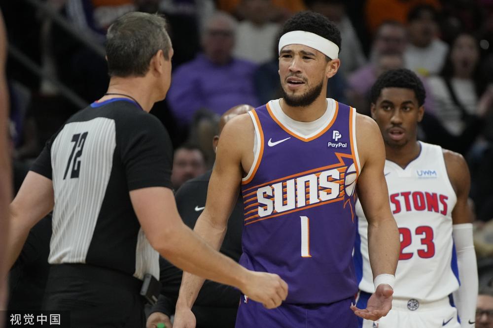 恶犯字母哥被驱逐阿门-汤普森今天赛后没有接受采访.