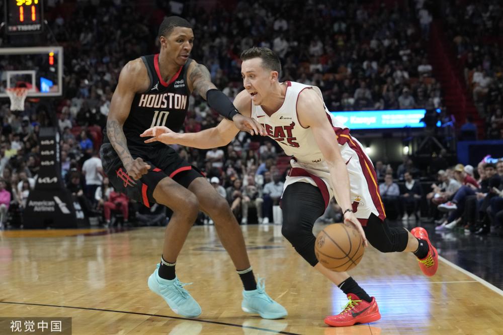 以体树人 发展学校体育.