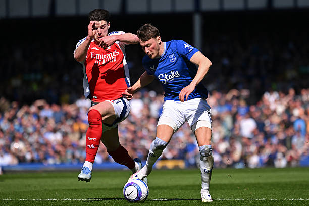 中国高铁上演“二桃杀三士”，后被写入美国斯坦福大学案例.